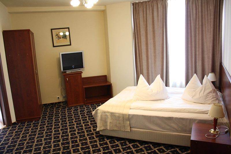 Hotel Europeca Craiova Buitenkant foto