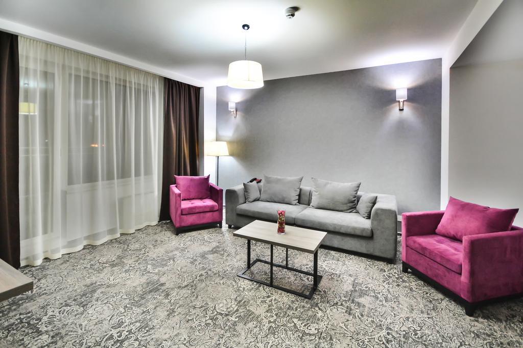 Hotel Europeca Craiova Buitenkant foto