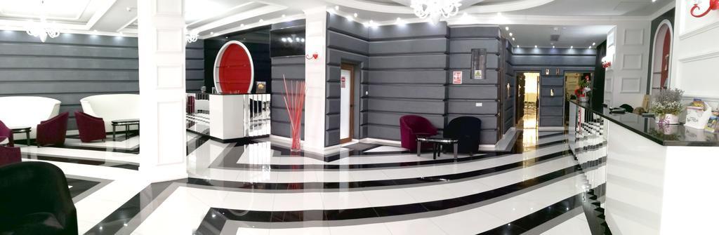 Hotel Europeca Craiova Buitenkant foto