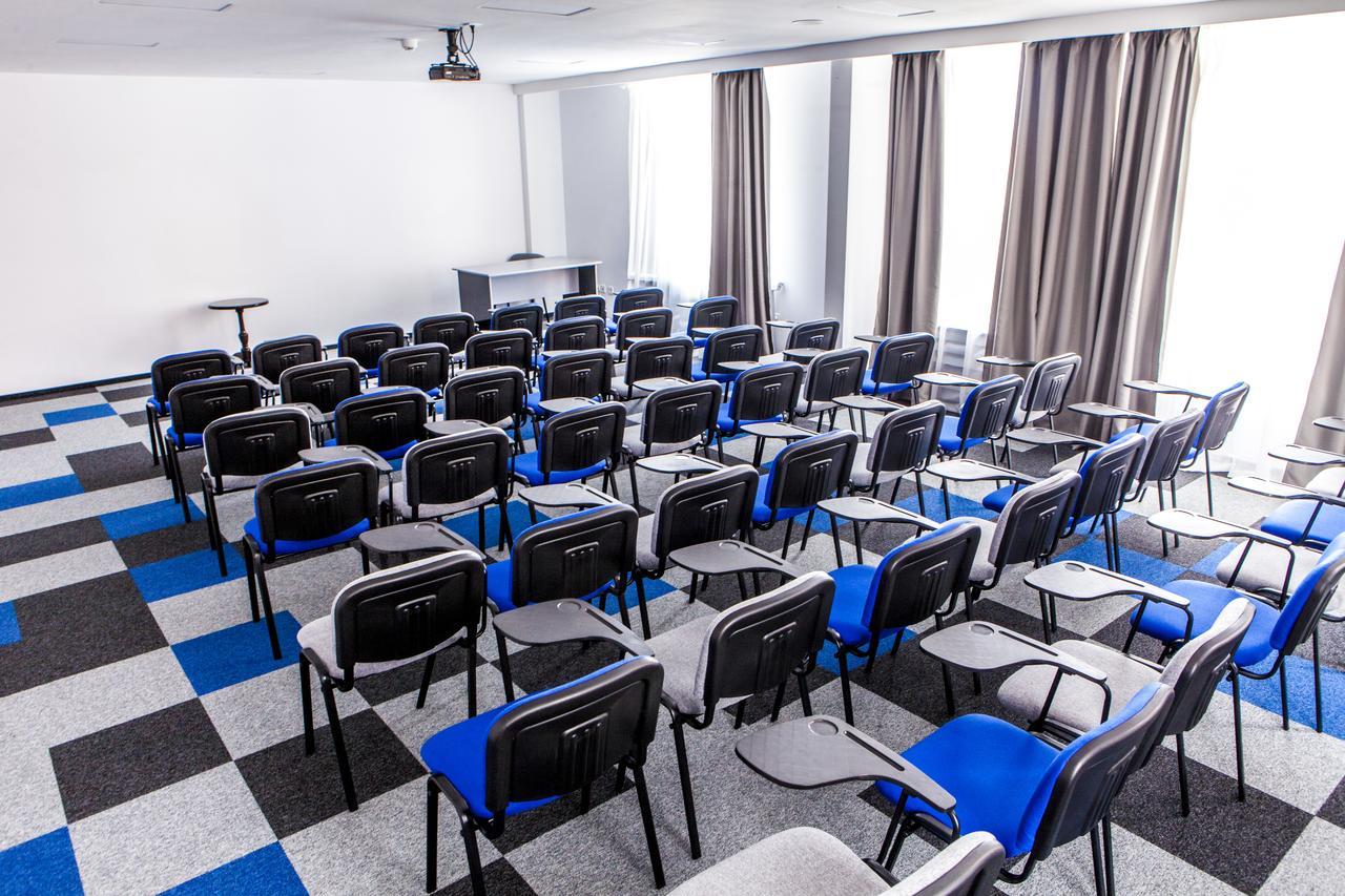 Hotel Europeca Craiova Buitenkant foto