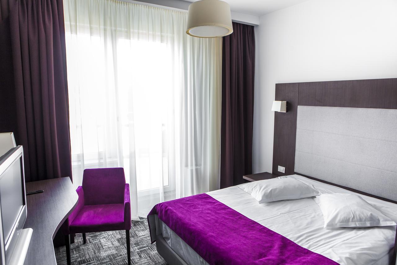 Hotel Europeca Craiova Buitenkant foto