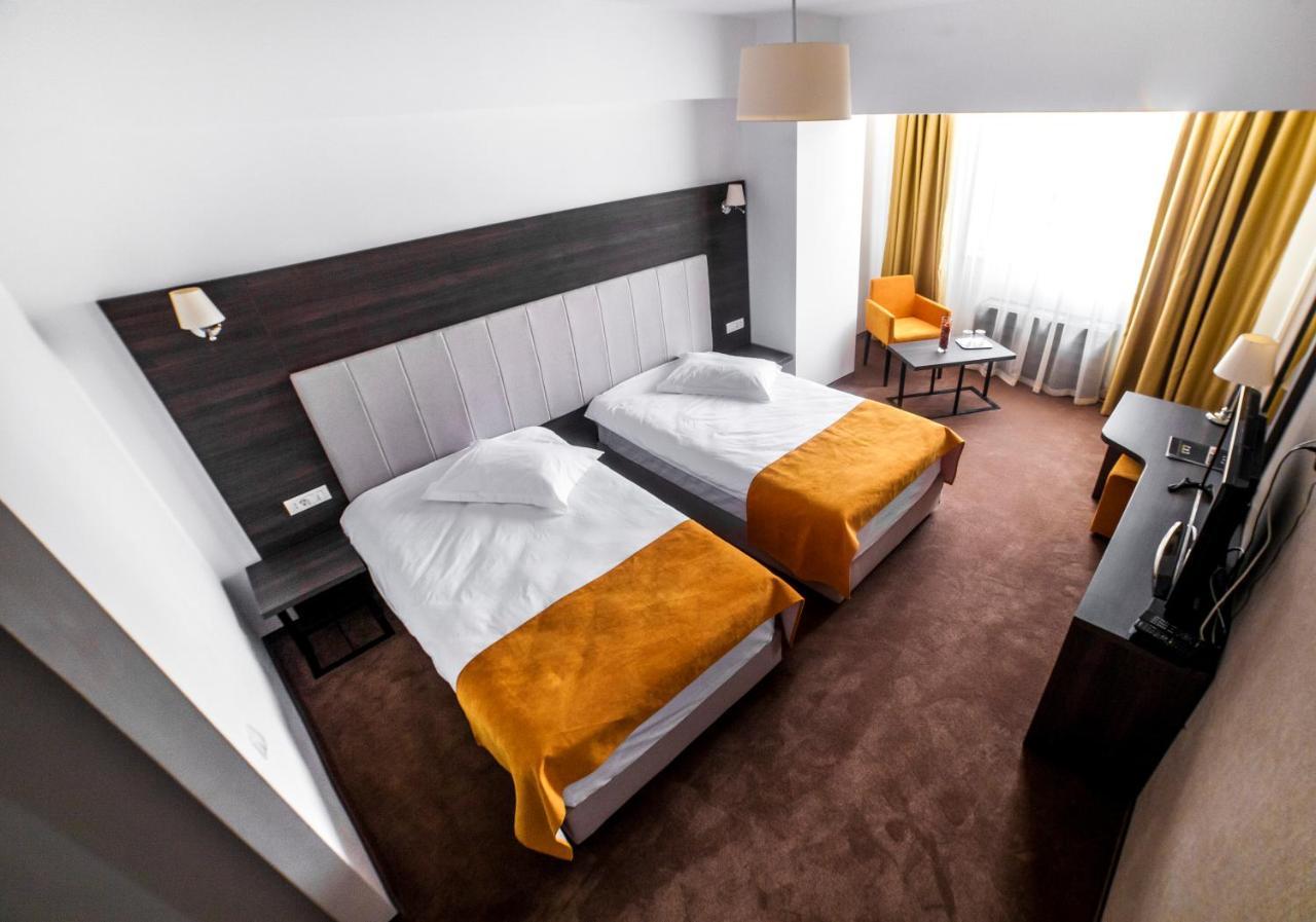 Hotel Europeca Craiova Buitenkant foto